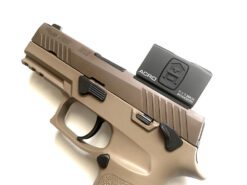 Forward Controls Design M17/SIG P320 Compatible Mounting Plate - ACRO