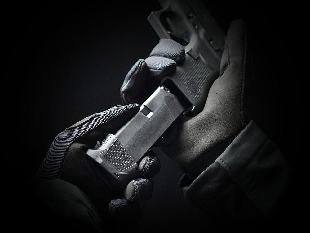 Strike Industries Enhanced Magazine Plate for Glock G43 - Black - STRIKE INDUSTRIES Strike Industries Enhanced Magazine Plate for Glock G43 - Black STRIKE INDUSTRIES Strike Industries Enhanced Magazine Plate for Glock G43 - Black