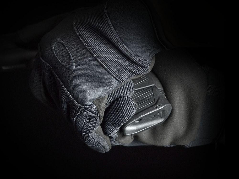 Strike Industries Enhanced Magazine Plate for Glock G43 - Black - STRIKE INDUSTRIES Strike Industries Enhanced Magazine Plate for Glock G43 - Black STRIKE INDUSTRIES Strike Industries Enhanced Magazine Plate for Glock G43 - Black